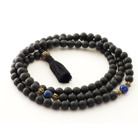 Mala 108 z matowego onyksu i lapis lazuli